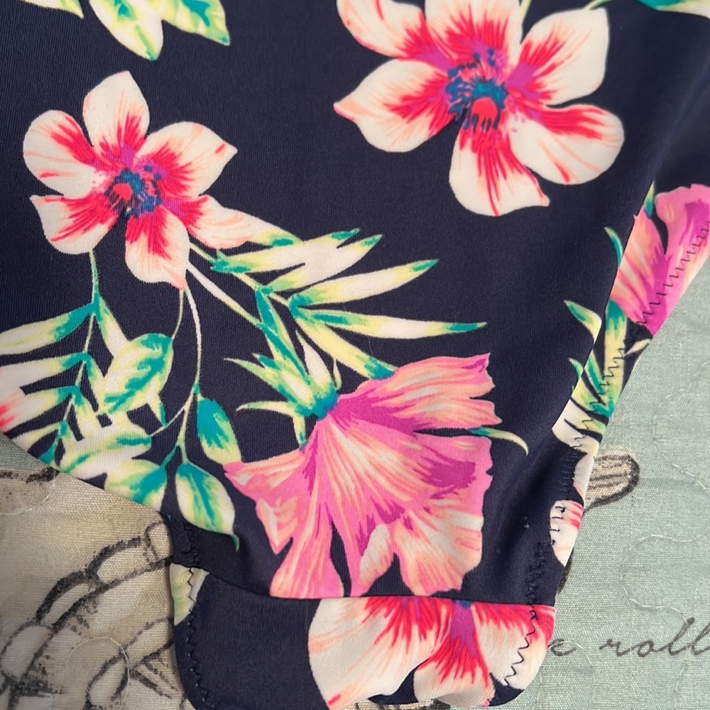 NWOT PINK Sexy Floral One Piece Swimsuit 🩱 - Picture 6 of 9